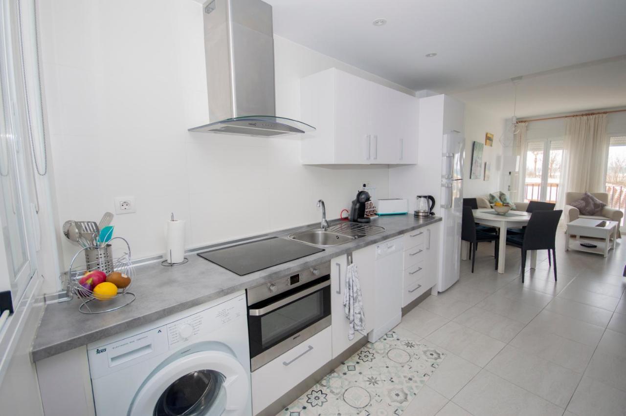 Apartamento Con Vistas Al Mar โกนิล เด ลาฟรอนเตรา ภายนอก รูปภาพ