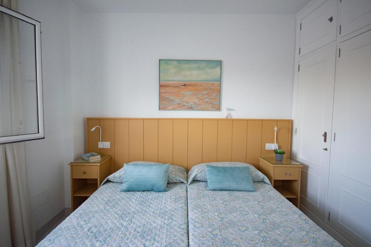 Apartamento Con Vistas Al Mar โกนิล เด ลาฟรอนเตรา ภายนอก รูปภาพ
